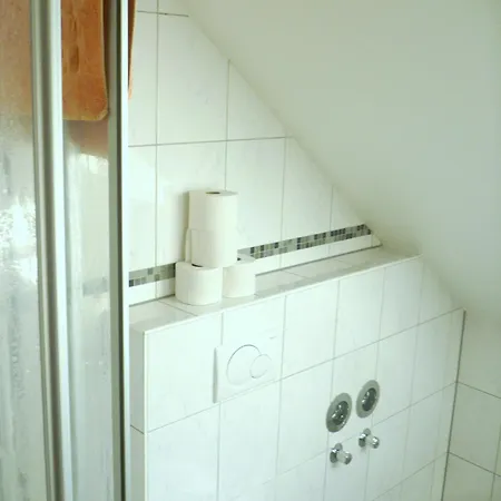 Appartement 3-zimmer-wohnung 2 Simple Stadtgrenze Frankfurt *